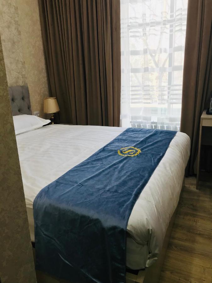 Wantong Hotel Tashkent Exterior photo